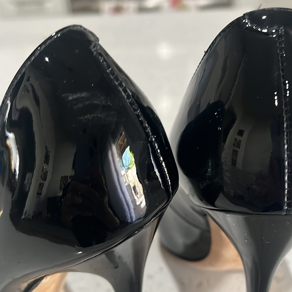 Jimmy Choo Anouk Pointy size 37.5 black patent leather heels! - Picture 8 of 13